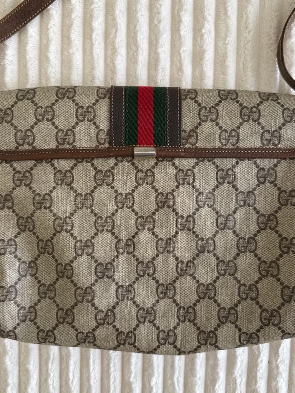 Gucci Beige Brown Monogram Crossbody with Green-Red Stripe - Picture 3 of 6
